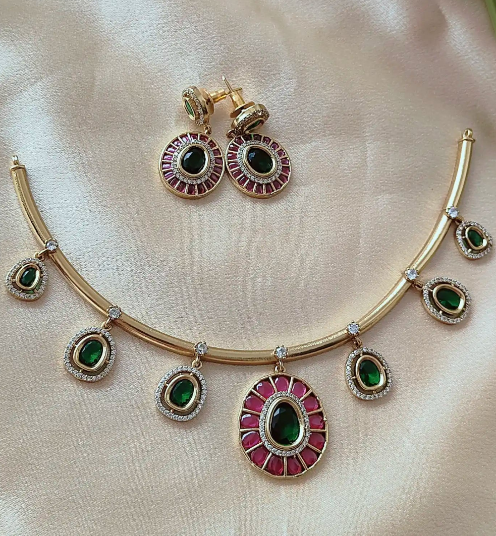 Royal Green Stone Necklace Set with Ruby Halo Accents - hn0021