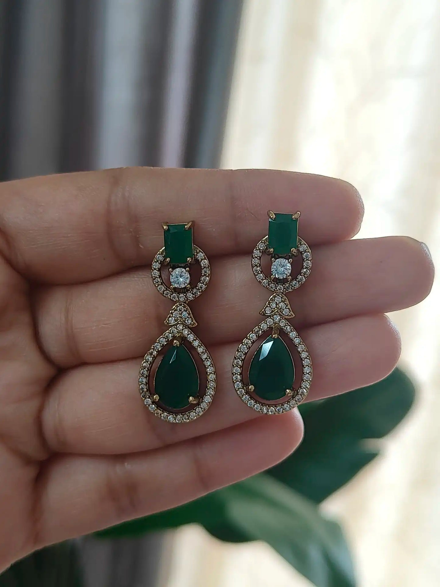 Emerald Green AD Stone Necklace Set c- 184
