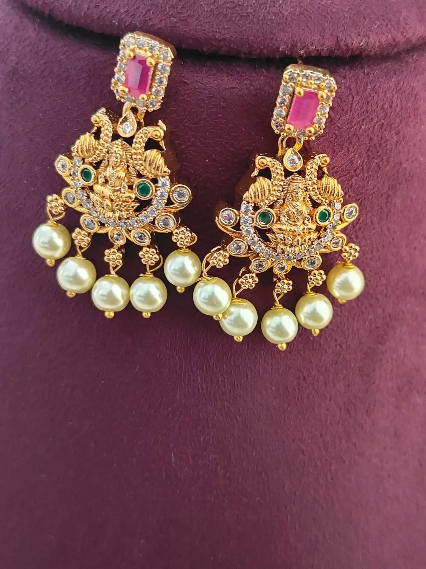 Lakshmi Bottu Mala Temple Necklace Set . Code - 138