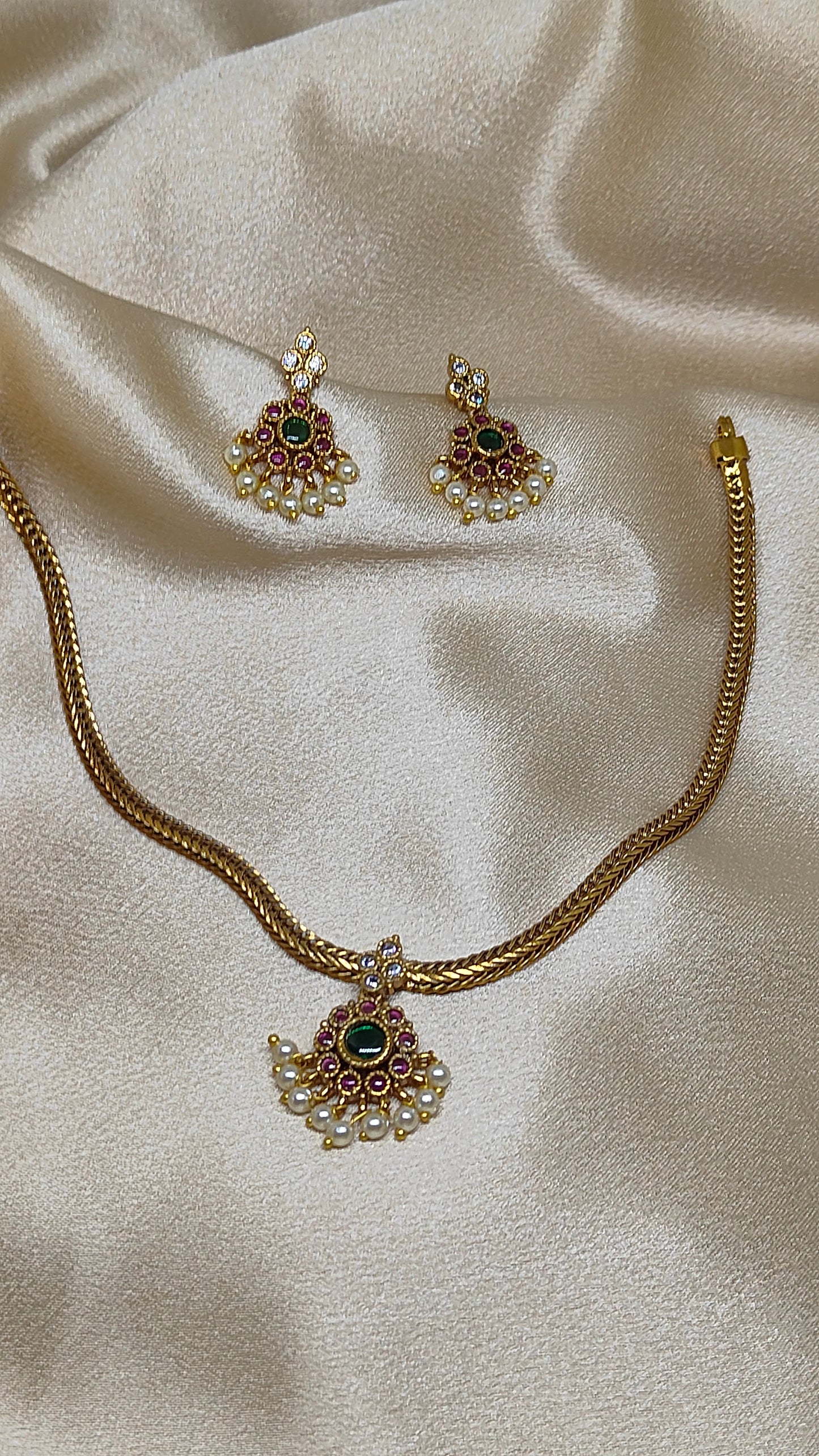Elegant Gold-Plated Pendant with Green & Kemp Stones ✨