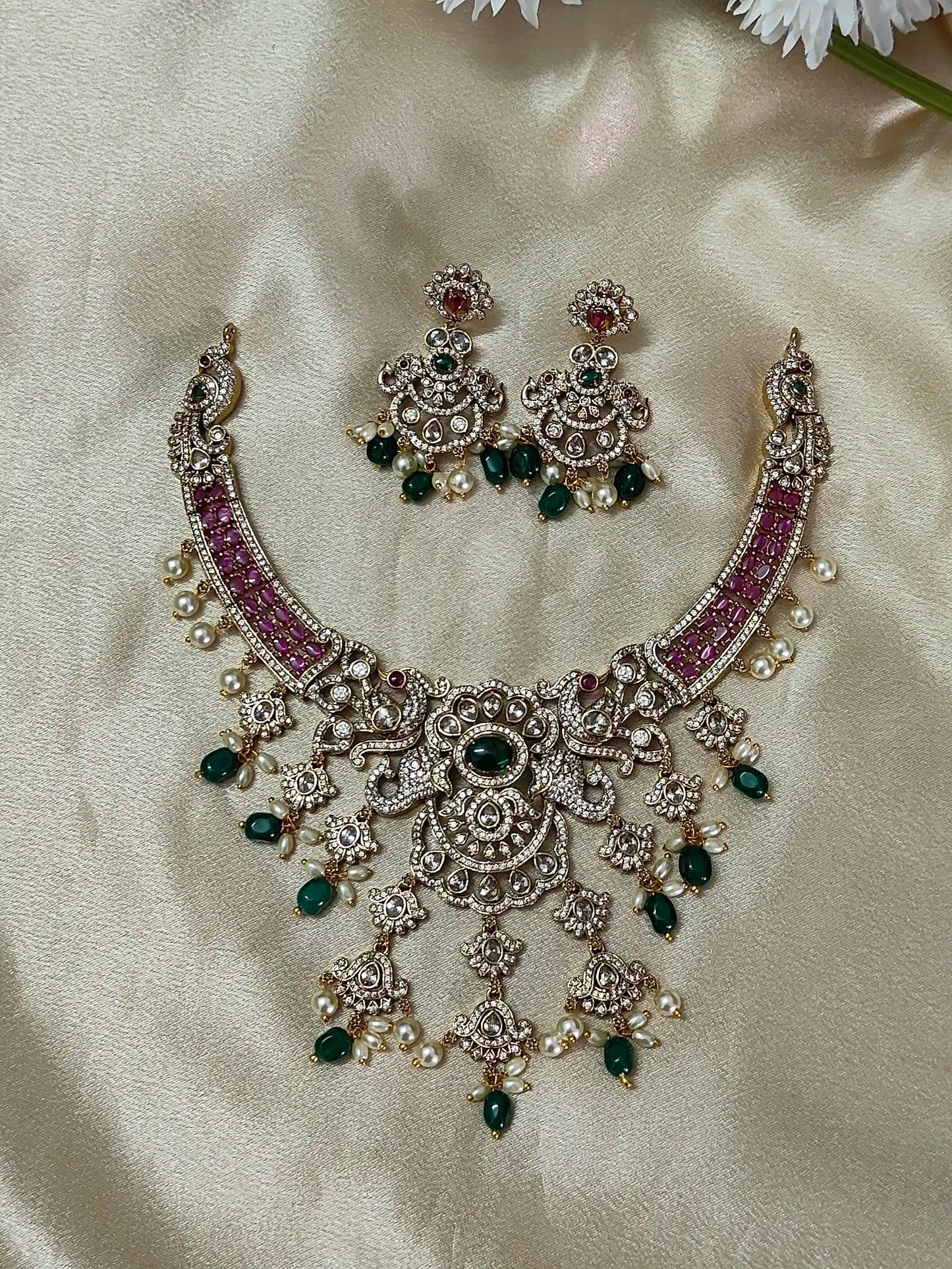 Ruby & Emerald Temple Choker Set with Pearls. tc0021