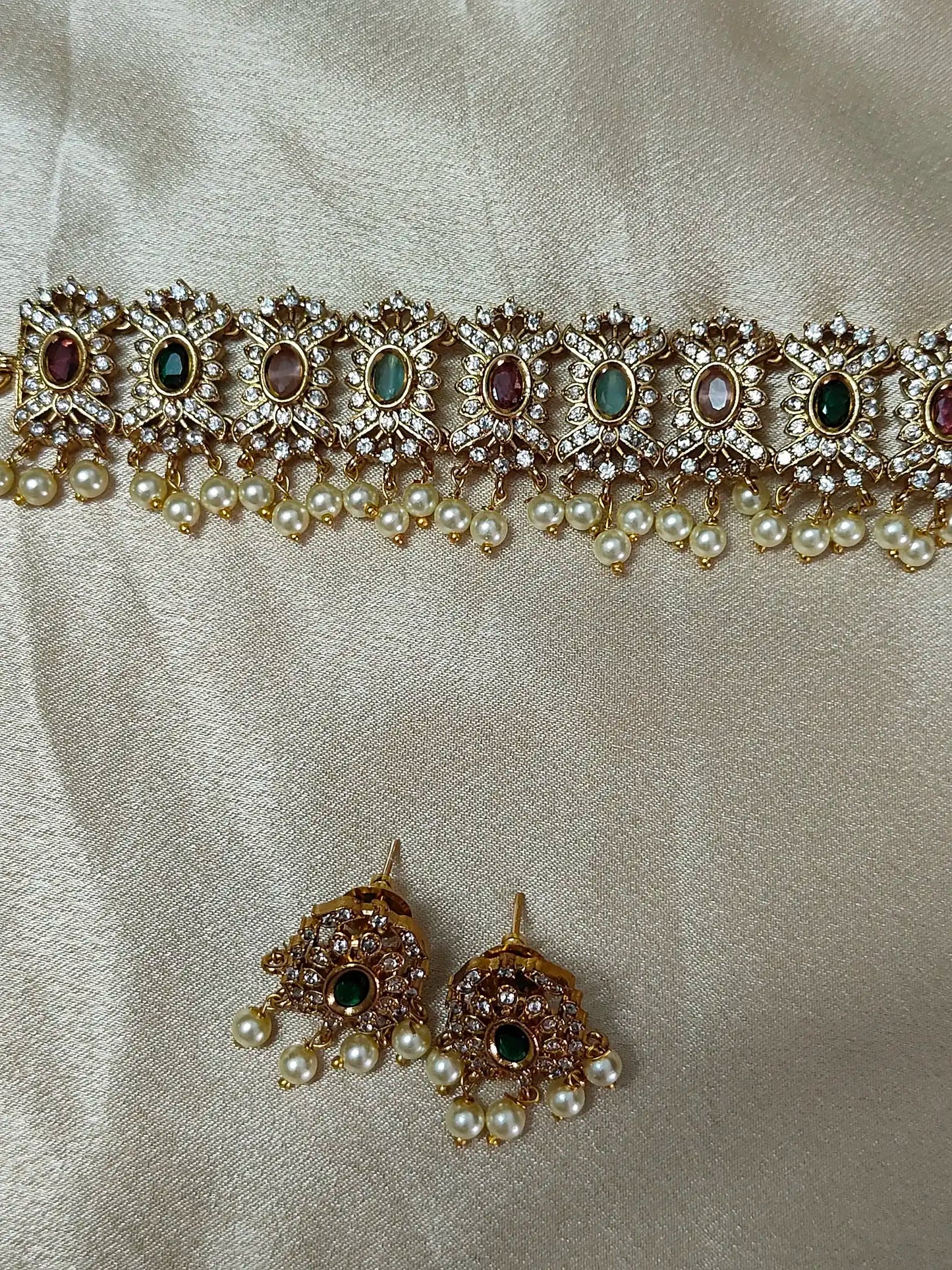 Victorian AD Stone Choker Set with Matching Earrings code - 125