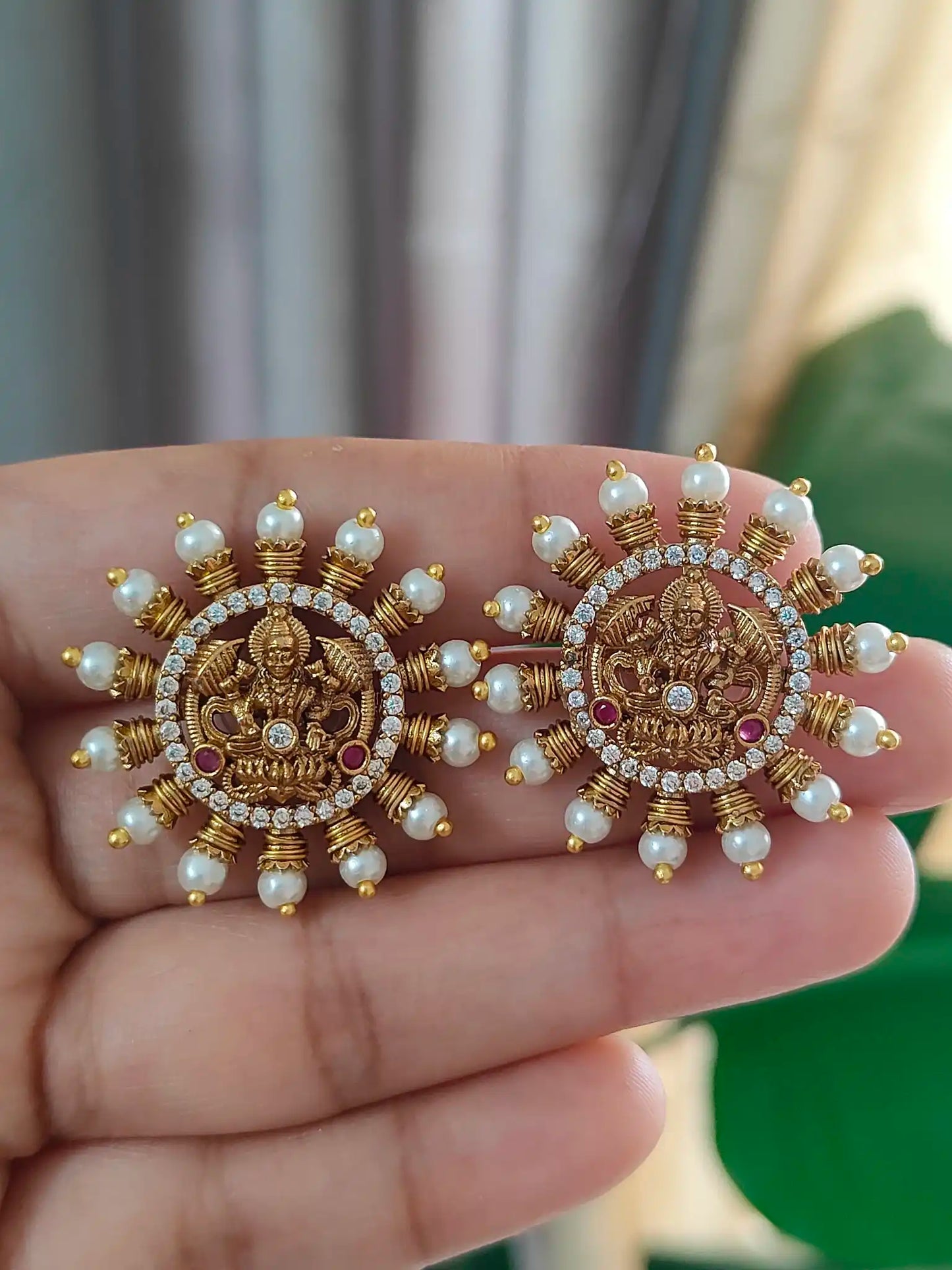 Lakshmi Radiance Short Neck Set – Coral & Pearl Variants
Code - 170