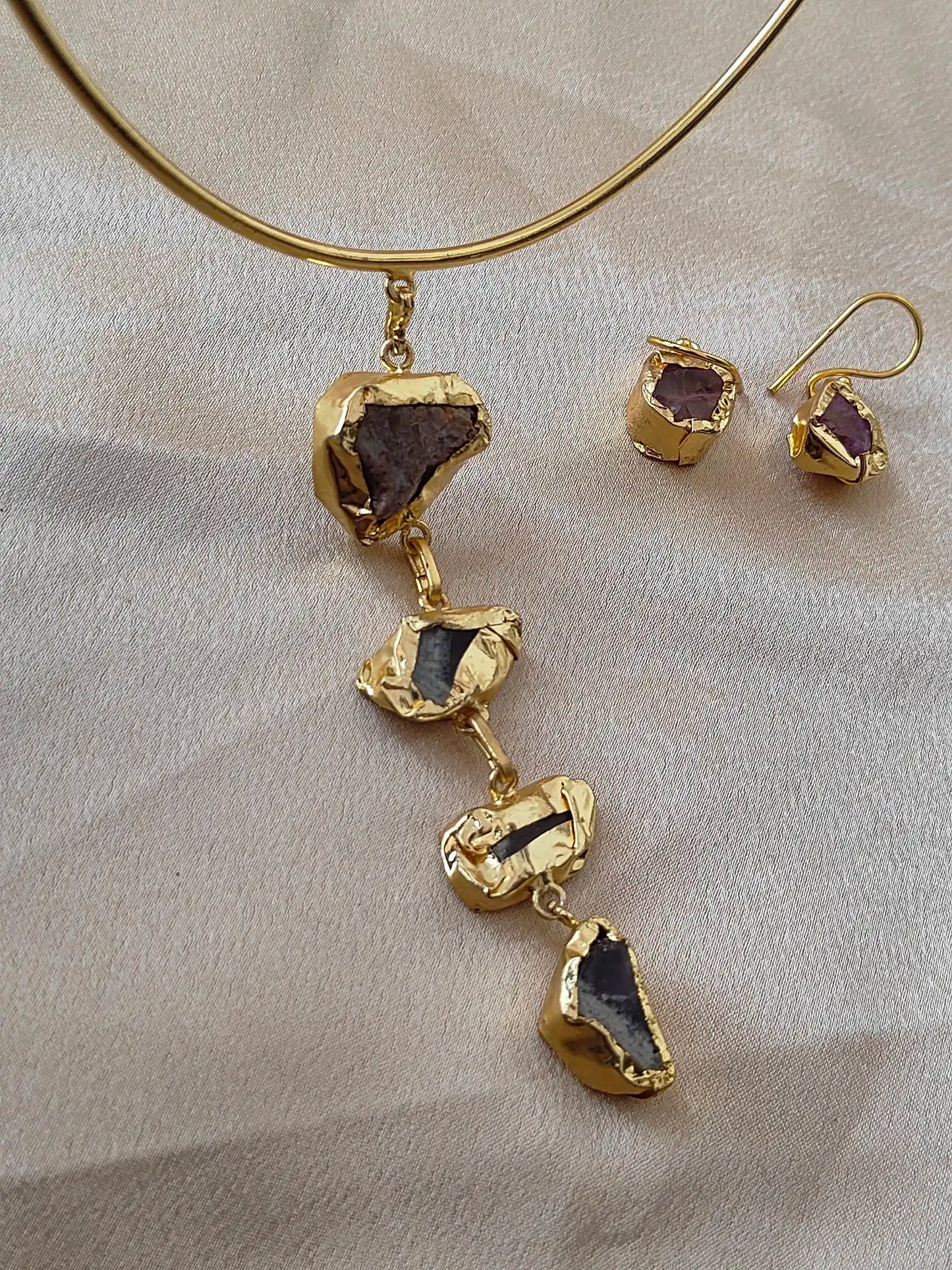 Raw Stone Gold Finish Statement Necklace Set