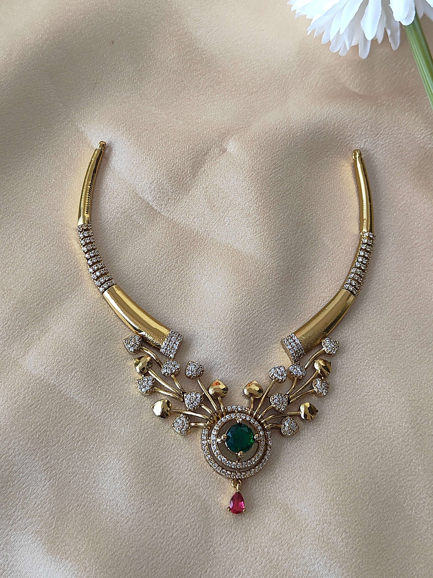 Regal Bloom Moissanite Necklace Set