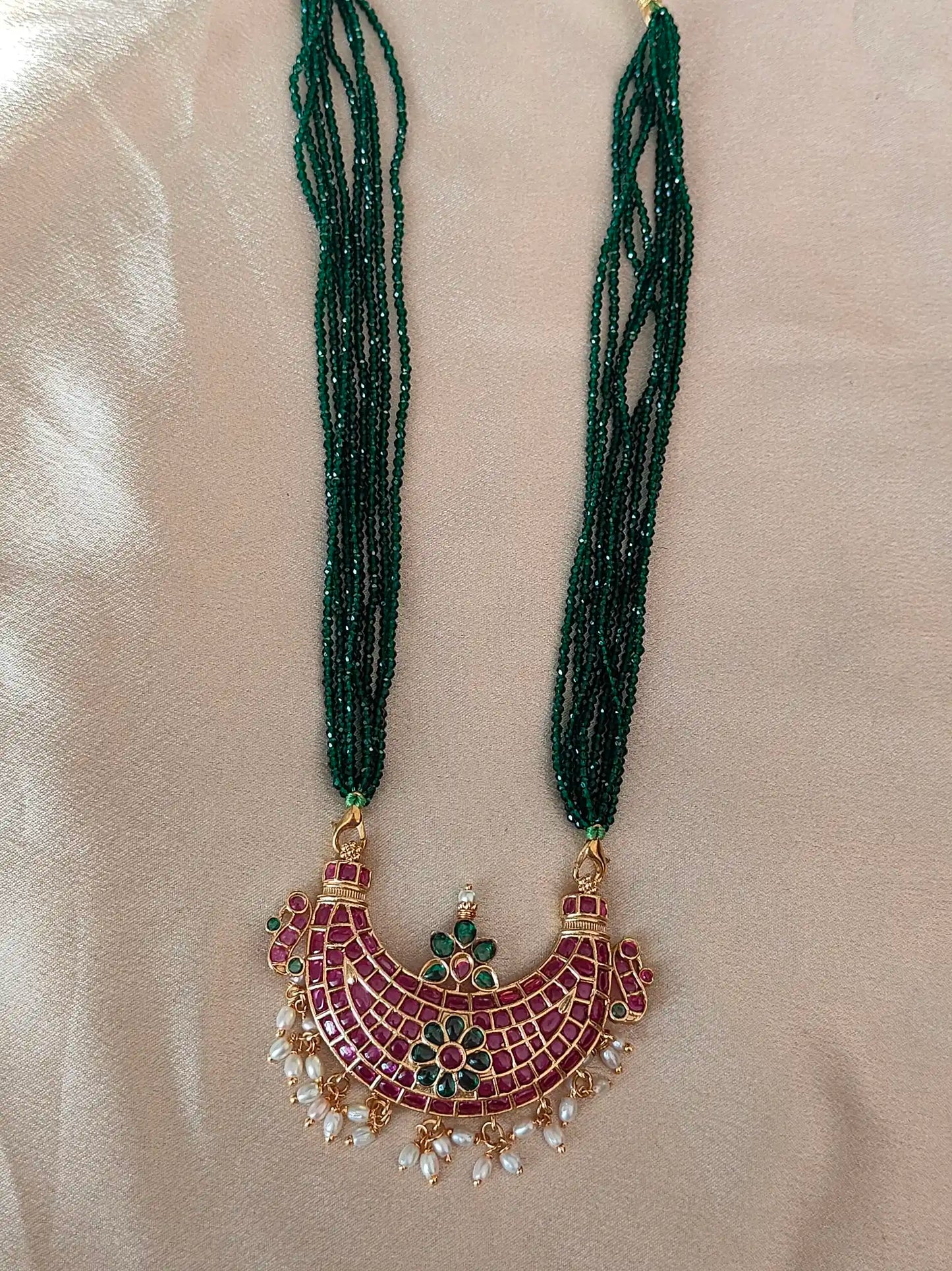 Temple-inspired Kundan jewellery with a modern twist Code - 142