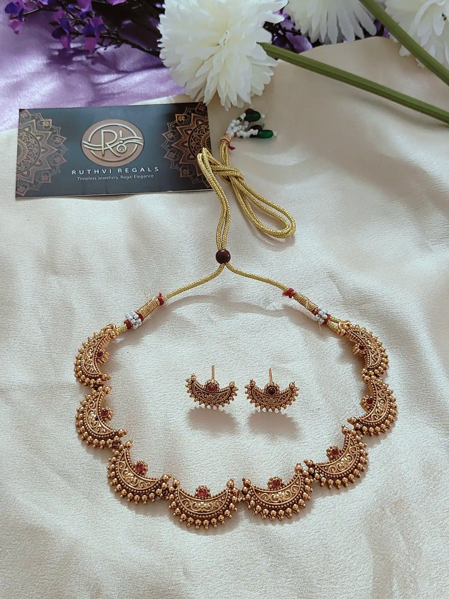 Antique Crescent Choker Set with Ruby Accents.Mc0021
