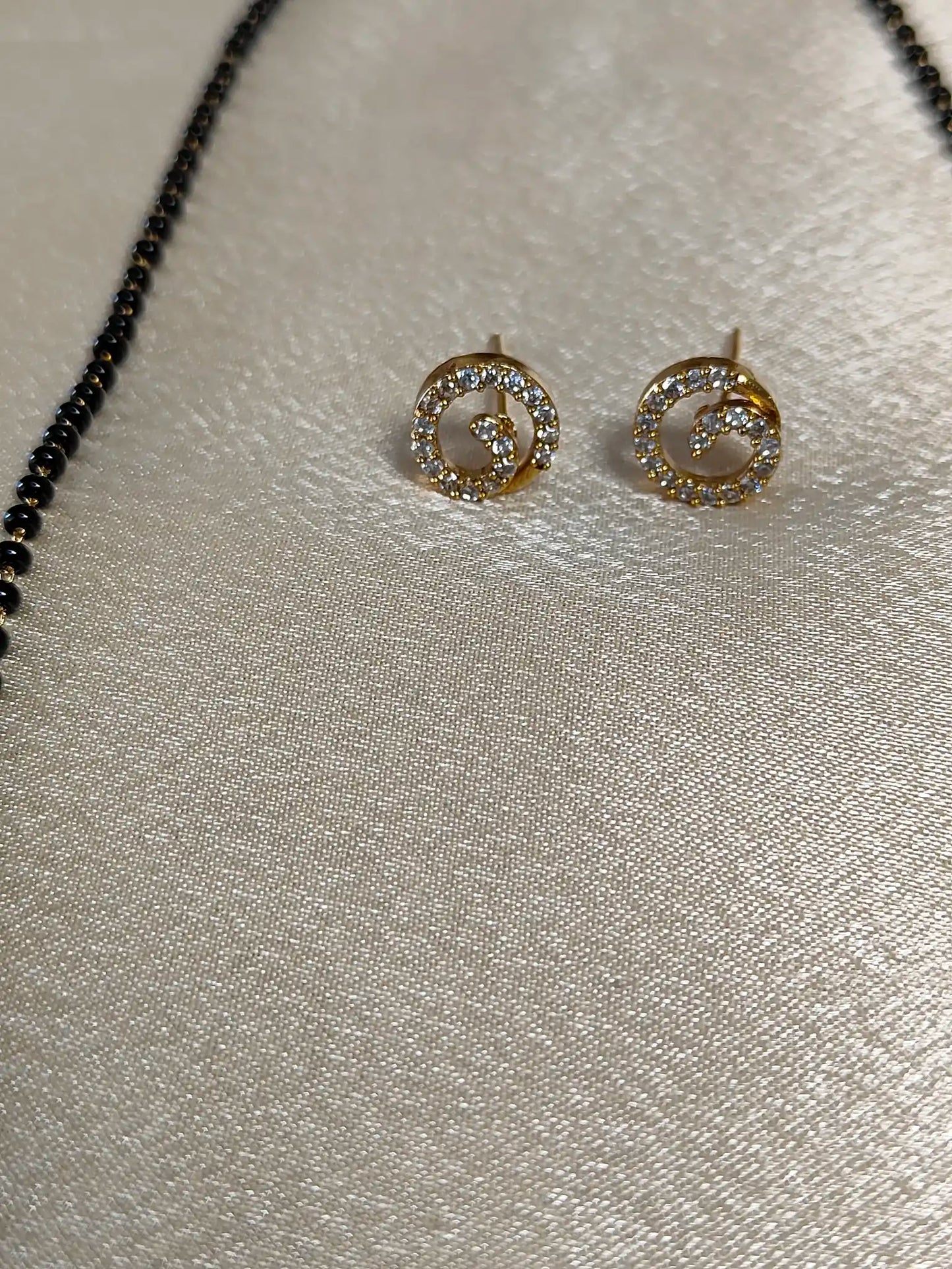 Sparkle Swirl Mangalsutra Set. Code - 162