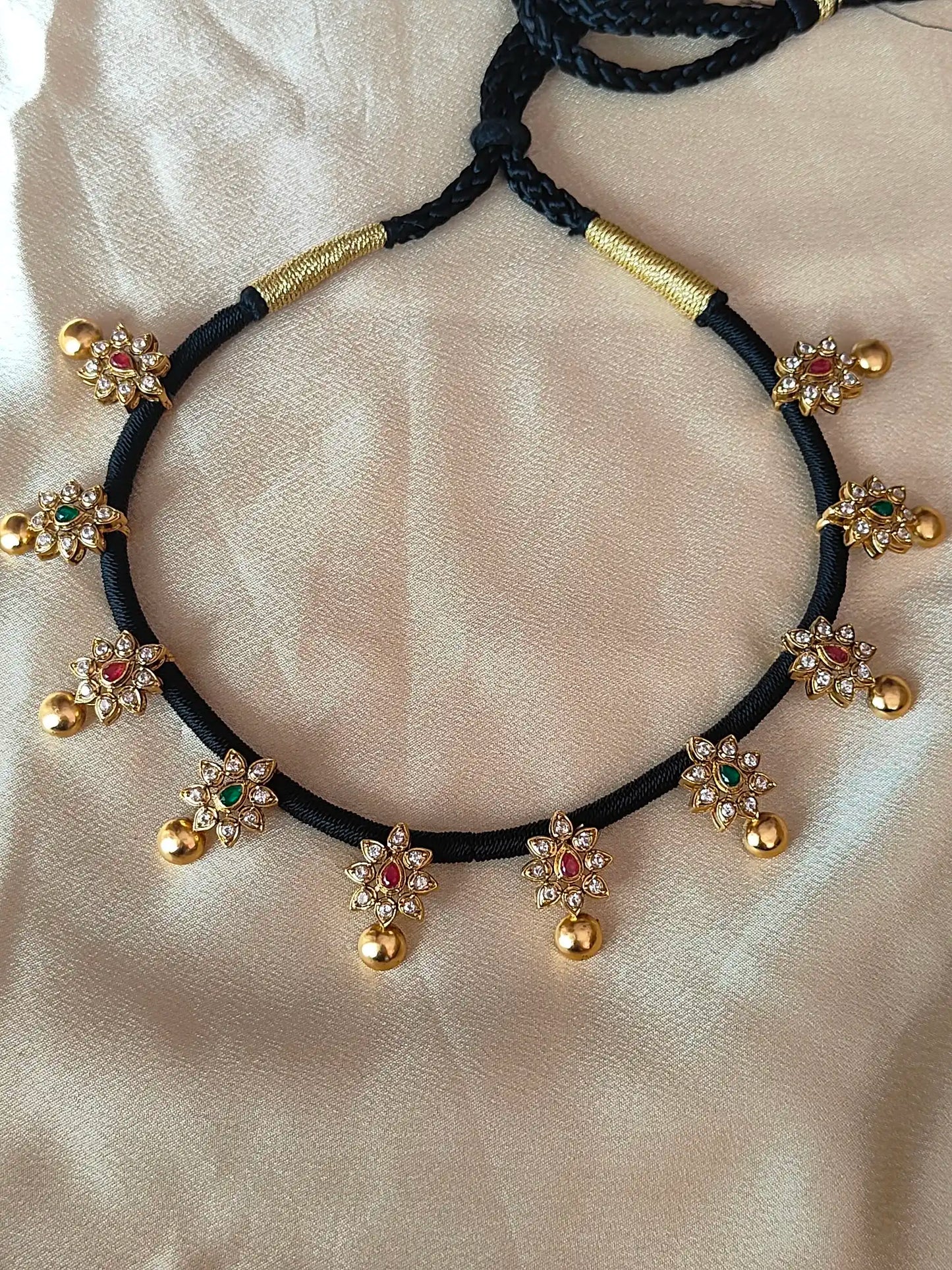 Floral Kemp Black Thread Necklace Set. Code - 150
