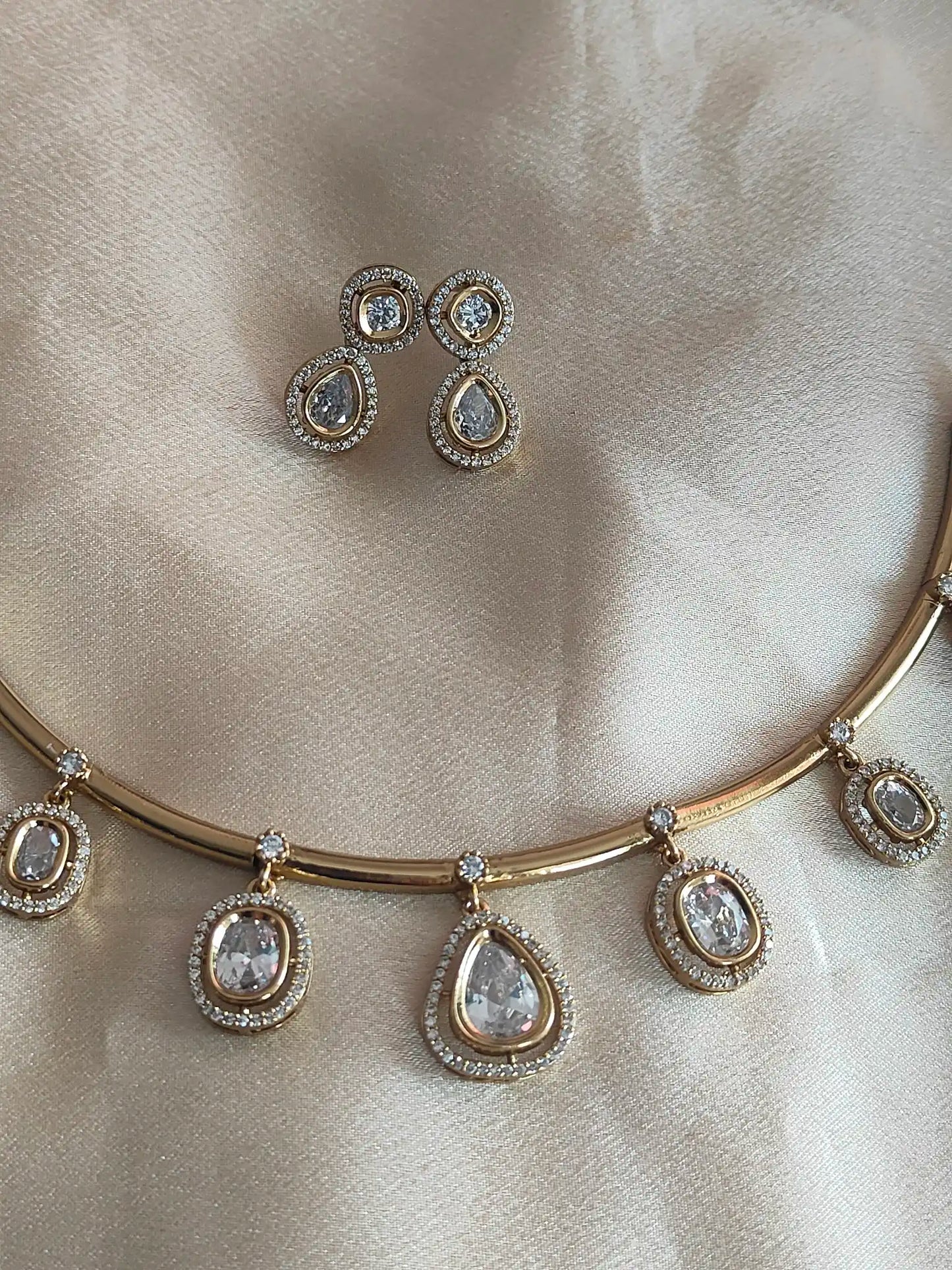 Teardrop Elegance Hasli Necklace Set – in Royal Purple & Crystal White. hn0023