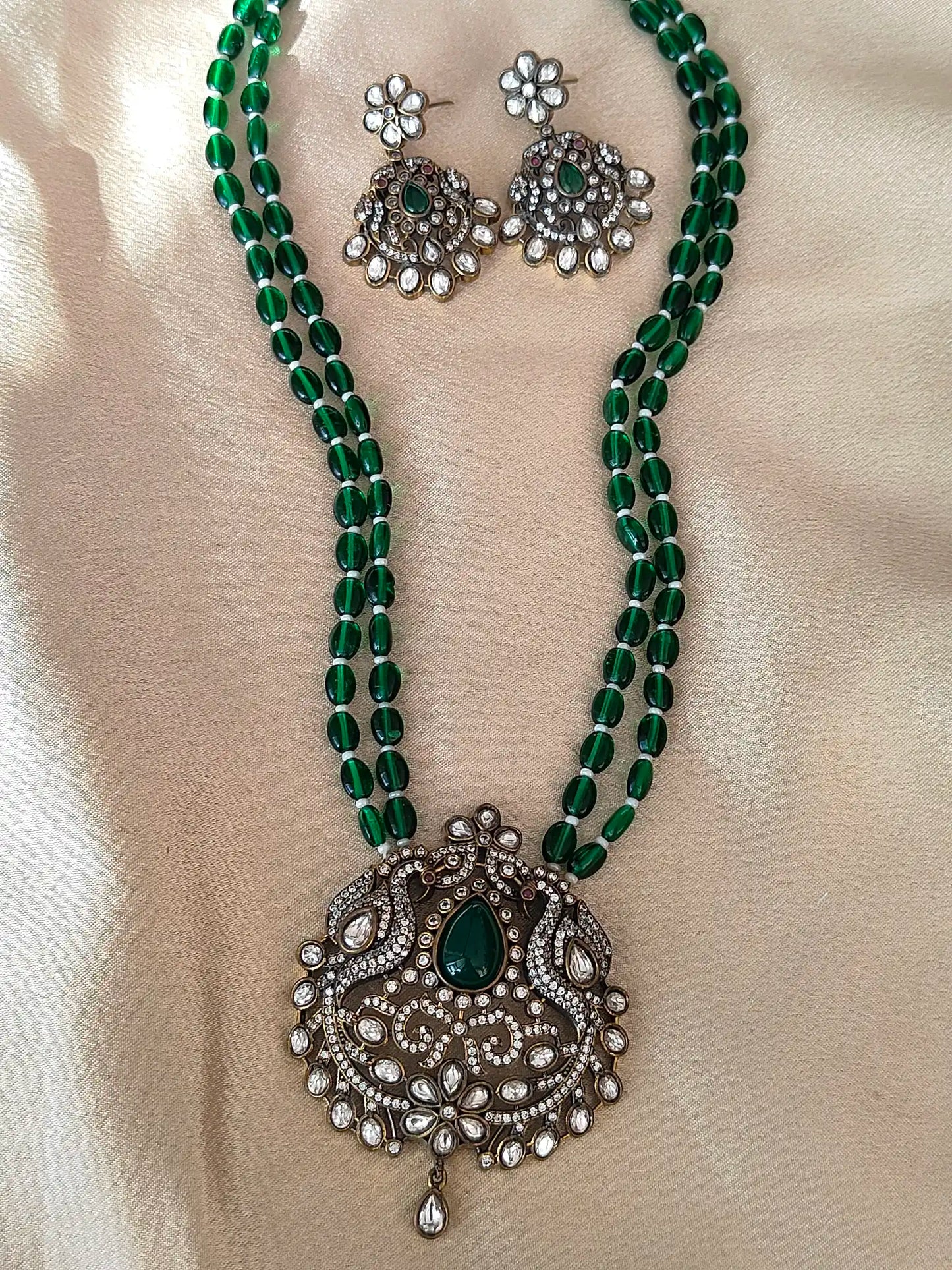 Emerald Green Beaded Kundan Necklace Set. Code - 151
