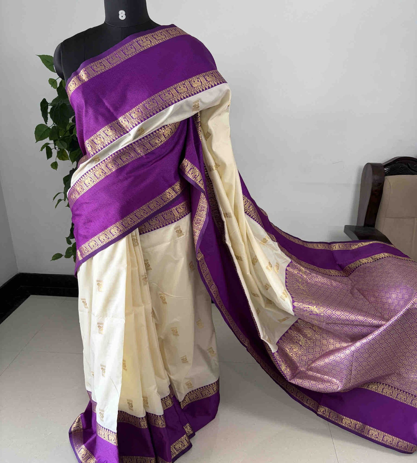 Gadwal Pure Soft Silk Sarees. Sr009