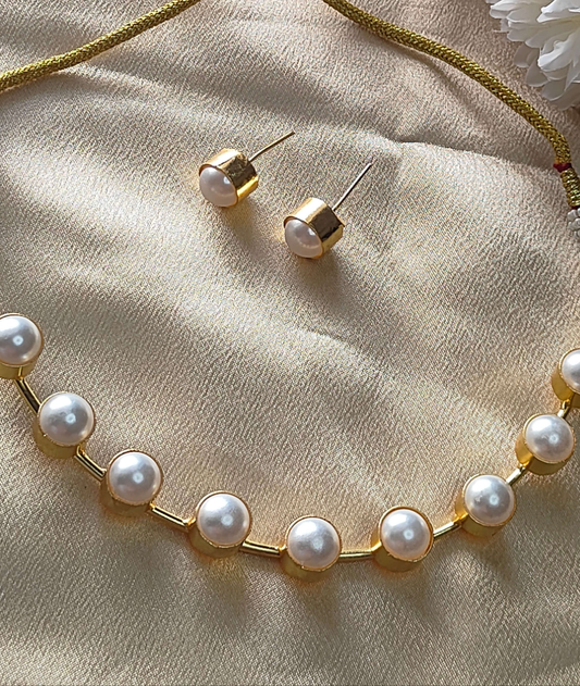 Classic Pearl Bead Necklace Set with Golden Accents