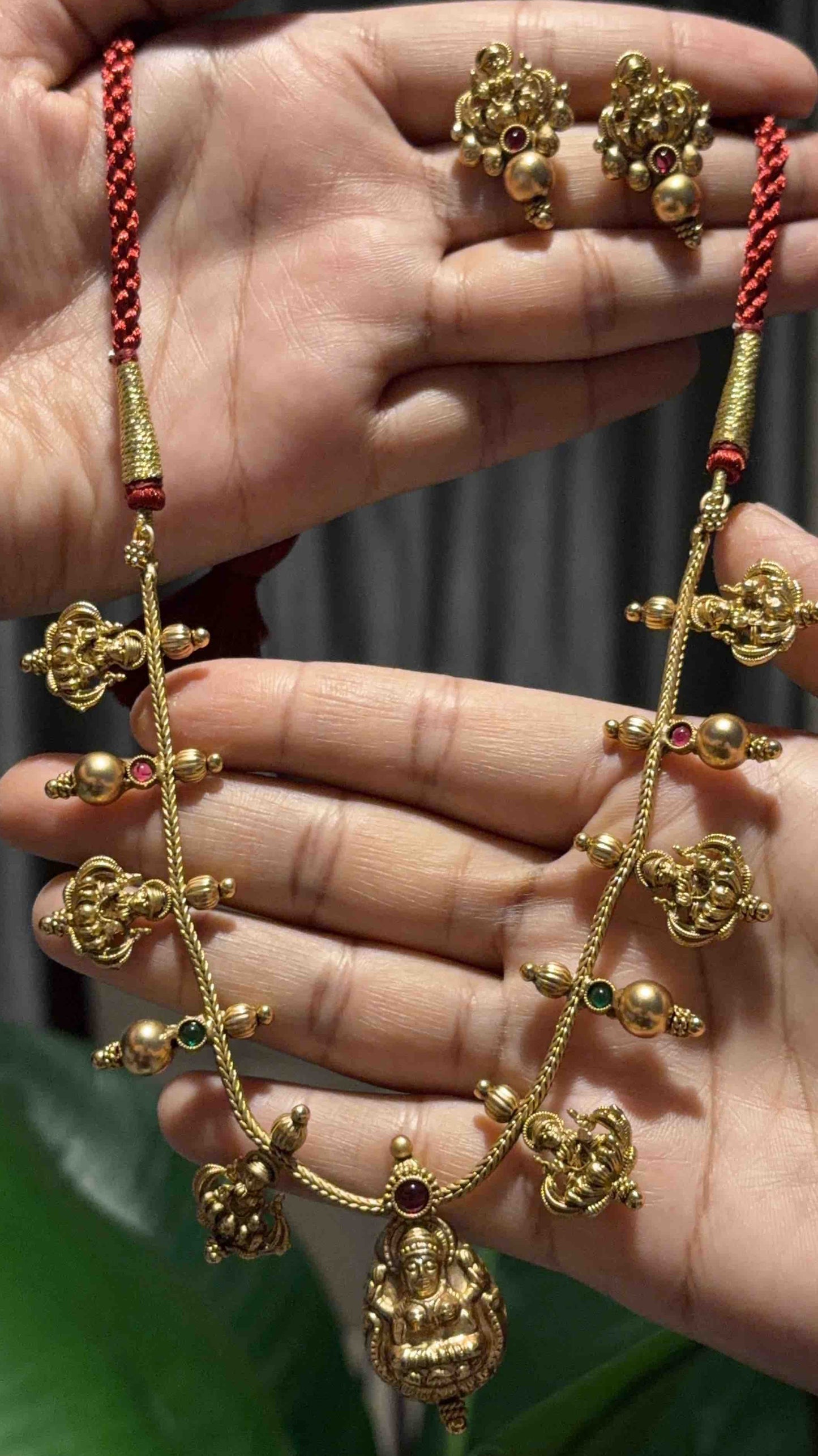 Lakshmi Motif Temple Necklace Set with Thread Chain.C -202