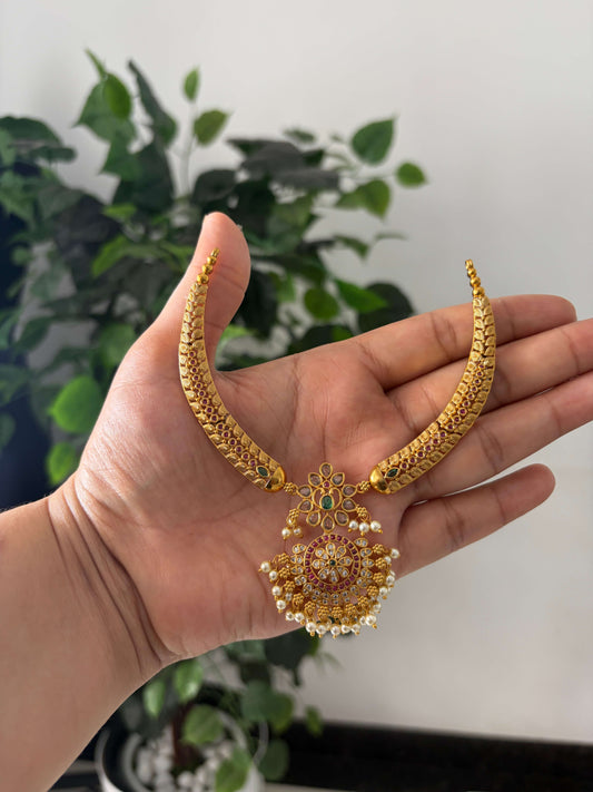 Minimal Temple Jewellery Set