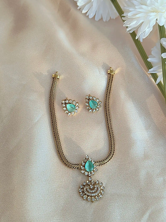 Triple-Tone Stone Choker Necklace Set with Studs - Cr0021