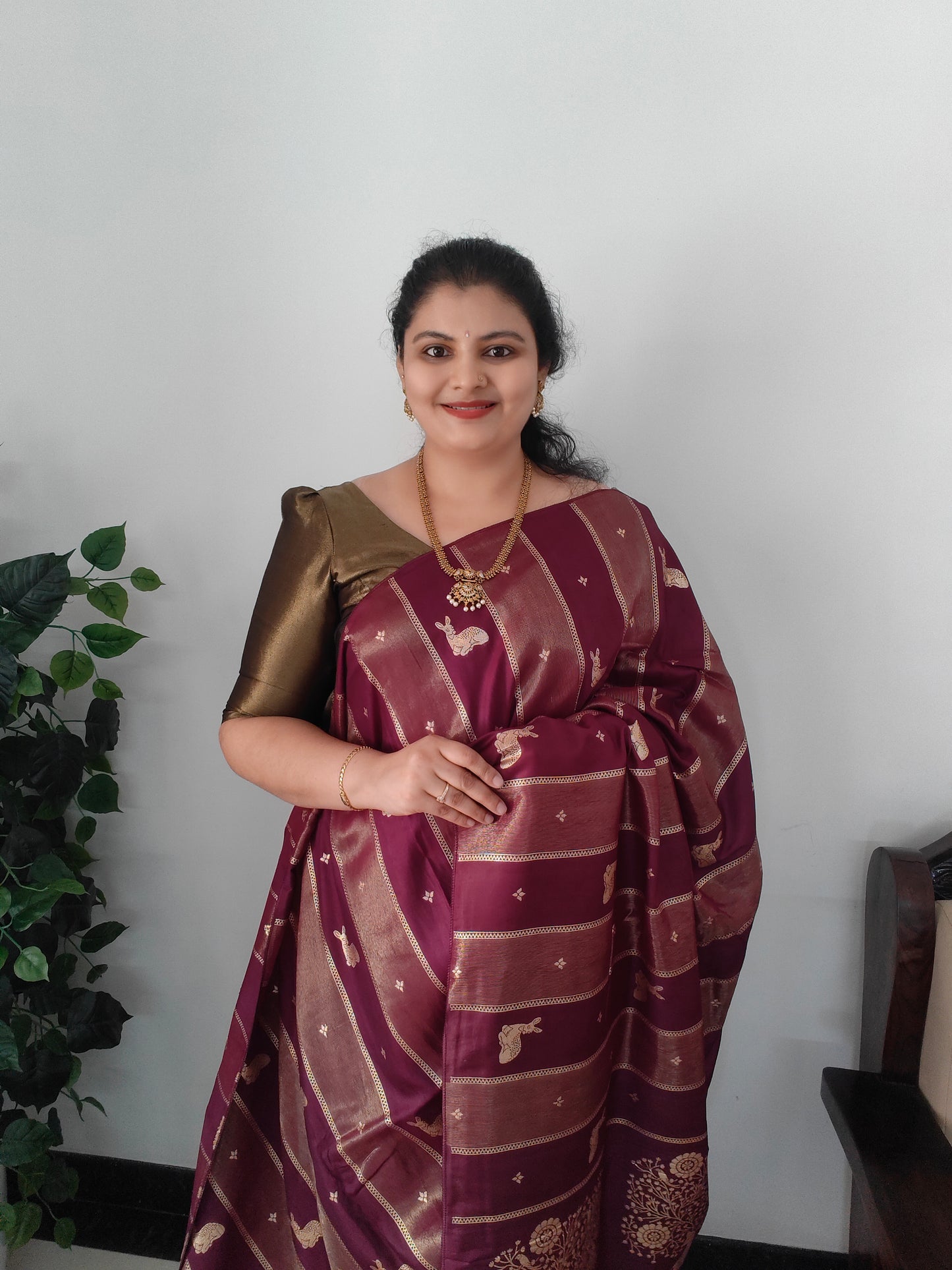 Semi Viscose Deer Motif Saree. C - Sr004