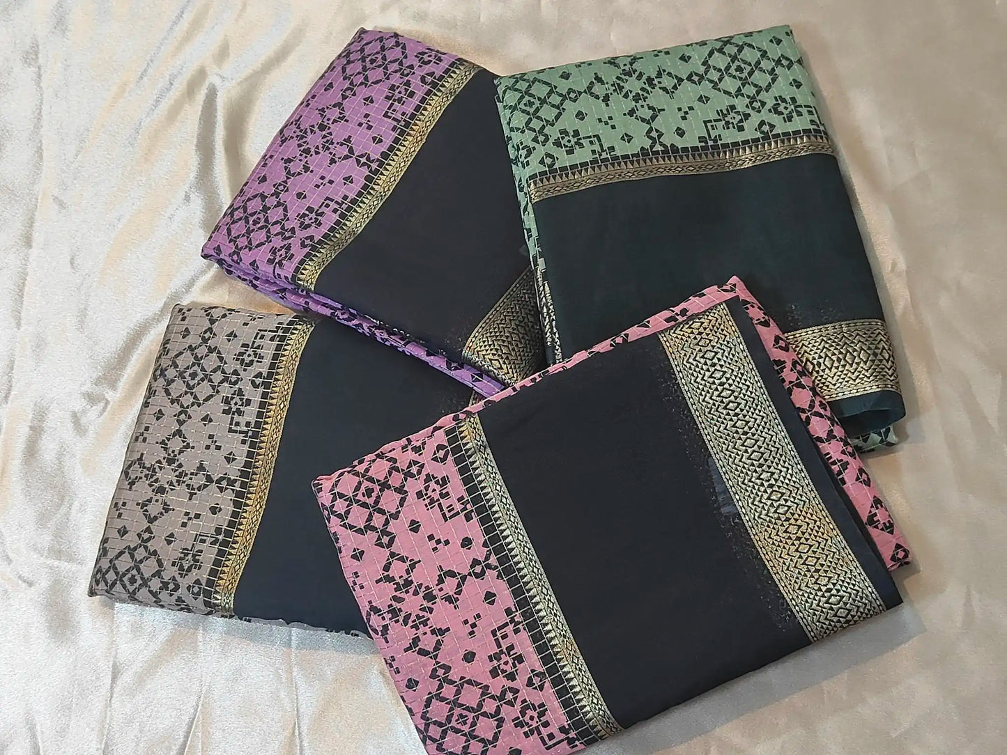 Semi Silk Sarees with Geometric Ikkat prints
C- Sr001