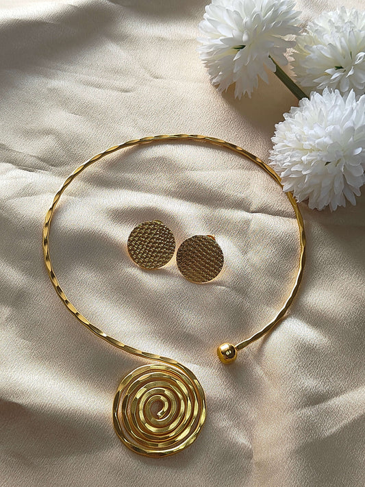 Contemporary Spiral Statement Choker Set in Gold Finish