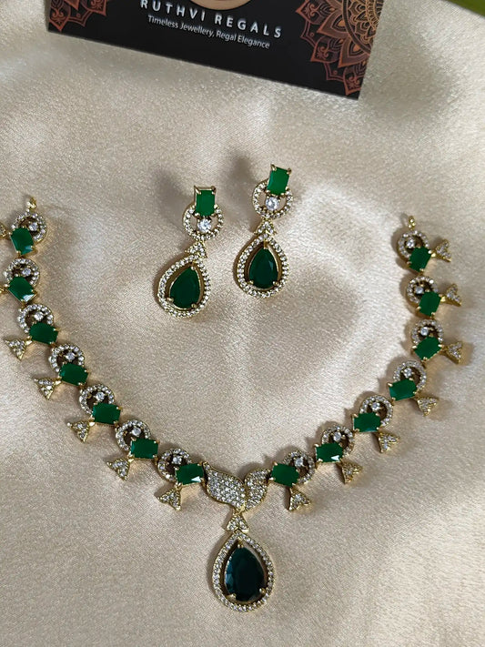 Emerald Victorian Necklace Set